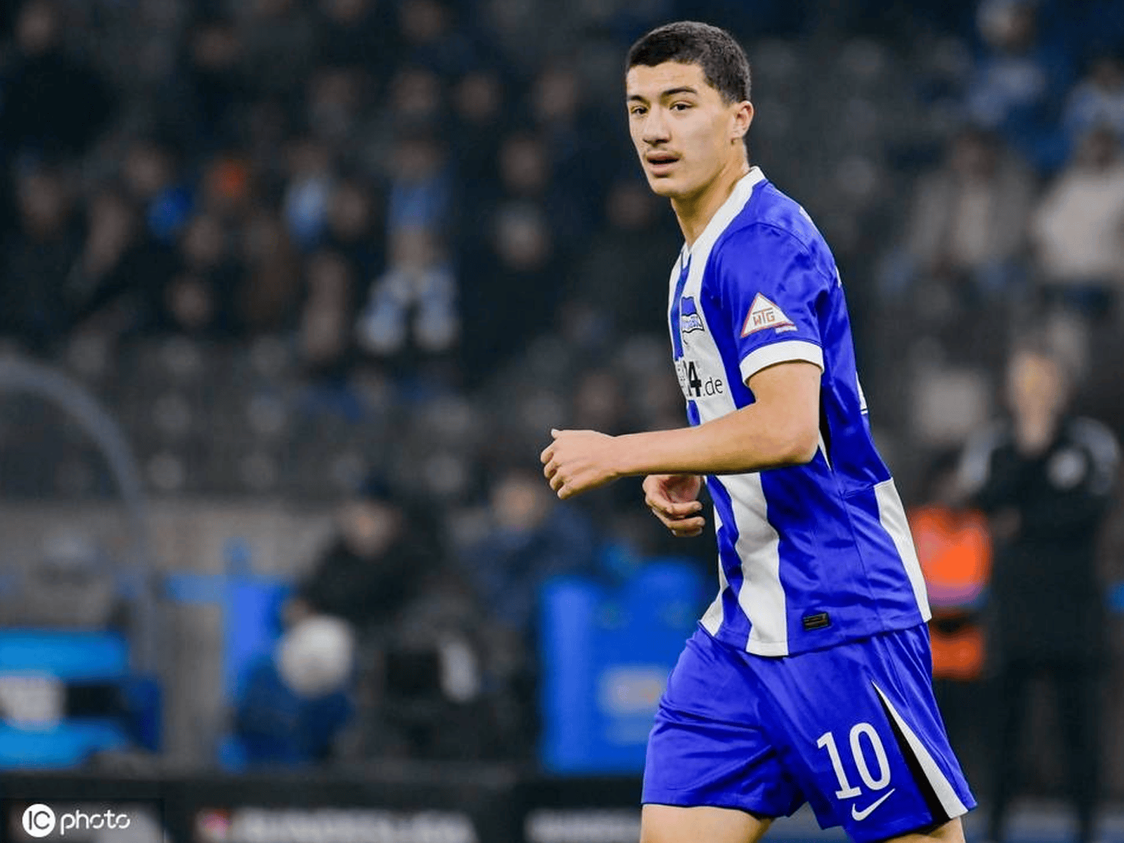 转会期突围战来临,勒沃库森围绕意甲回应争议,话题不断,高层口径保持一致的简单介绍 转会期突围战来临,勒沃库森围绕意甲回应争议,话题不断,高层口径保持一致的简单介绍