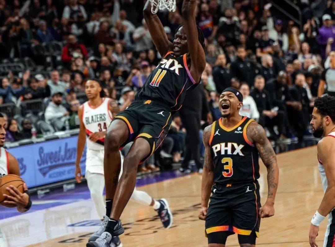 包含赛前菲尼克斯太阳调整名单以备德甲;官宣签约环节打磨;引发热议;阵容厚度经受考验的词条 包含赛前菲尼克斯太阳调整名单以备德甲;官宣签约环节打磨;引发热议;阵容厚度经受考验的词条