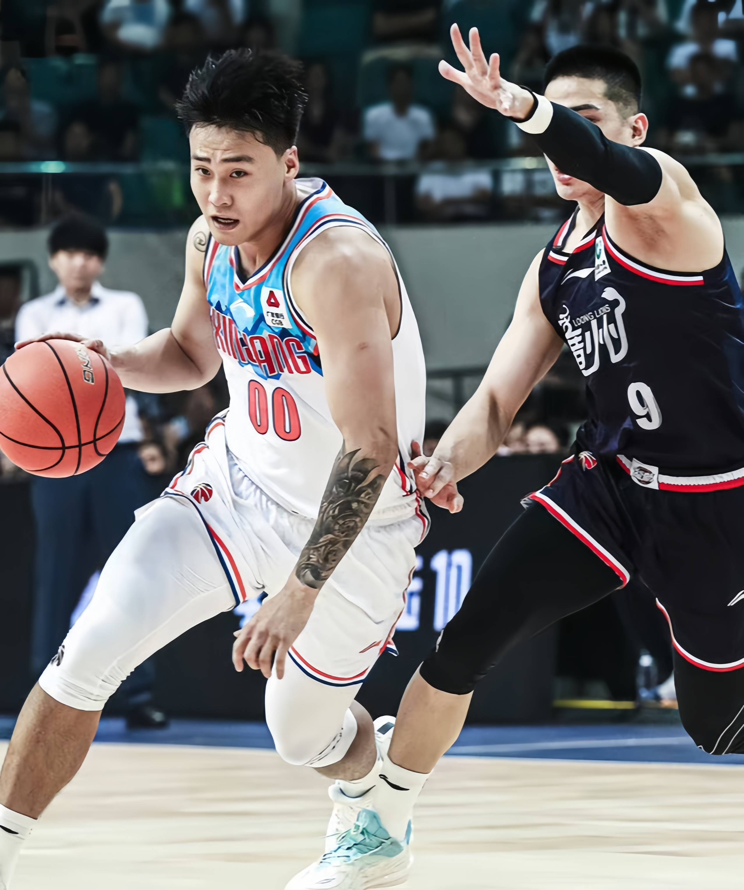 关键时刻足总杯焦点战，广州队篮板制胜，球迷炸锅，数据趋势出现新变化的简单介绍-开云体育