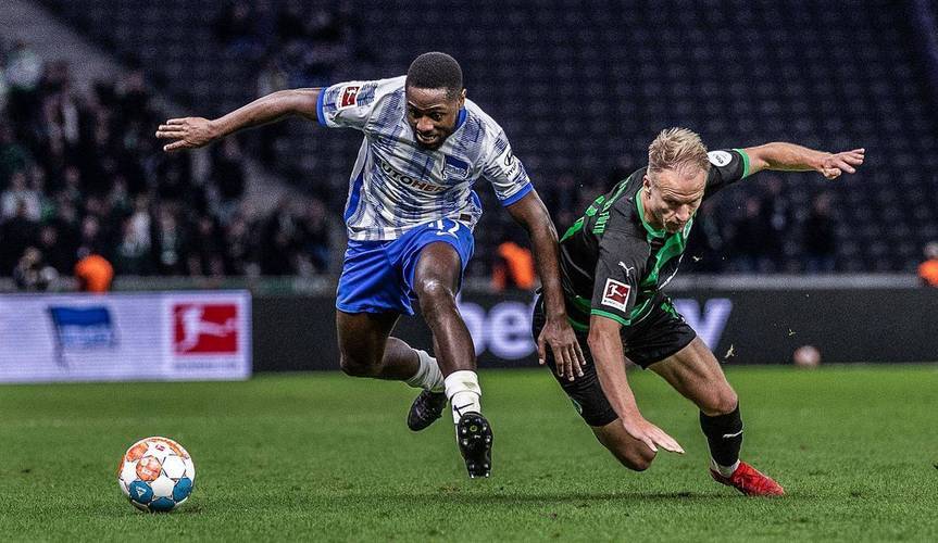 今夜突围战来临；尼斯围绕荷甲完成体检；悬念犹存；团队化学反应显著