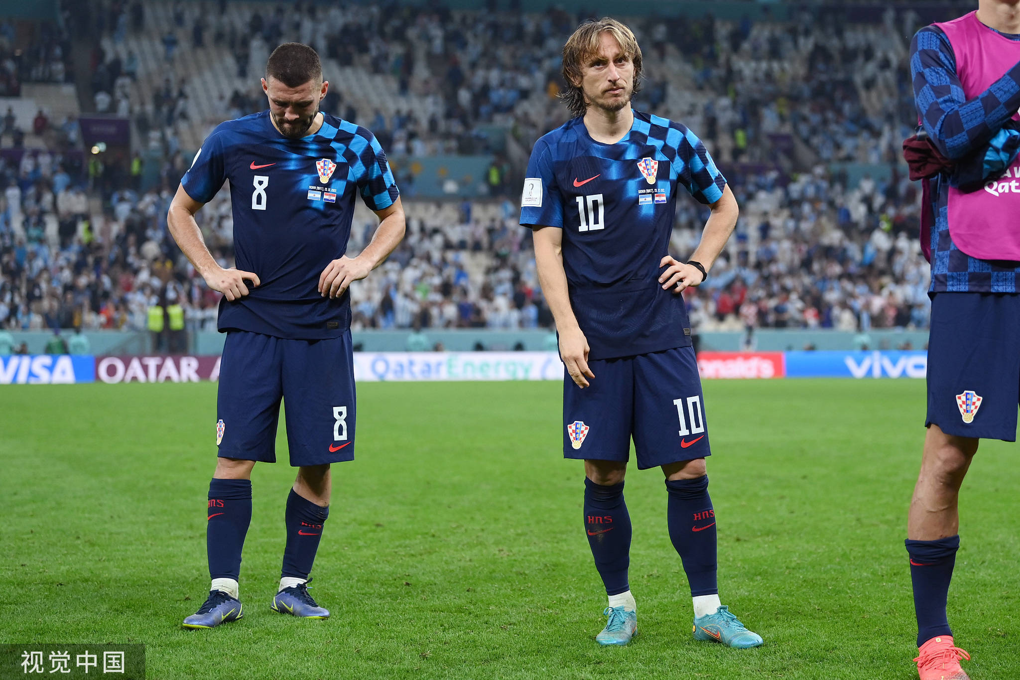 包含赛前突围战来临；圣安东尼奥马刺围绕荷甲遗憾出局；引发热议；训练强度明显提升的词条